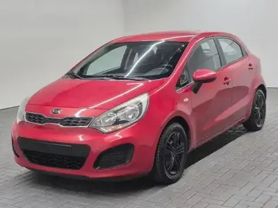 Usata Kia Rio EX 86 CV (63 kW) 2013 Rosso Utilitaria