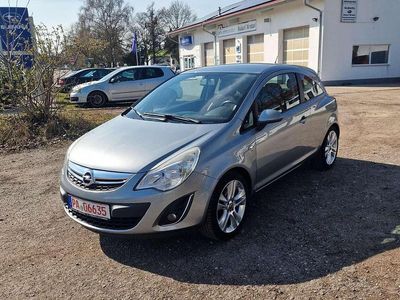Usata Opel Corsa 87 CV (63 kW) 2012 Argento Utilitaria