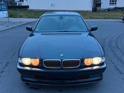 Grau Gebraucht 2000 BMW 728 Limousine | 9.500 € (Etwas zu teuer)