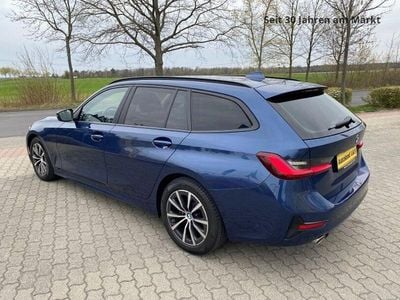 Gebraucht BMW 318 Advantage 150 PS (110 kW) 2022 Blau Kombi