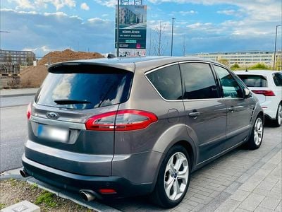 Usata Ford S-MAX Titanium 200 CV (147 kW) 2012 Marrone Monovolume