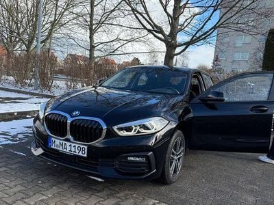 Gebraucht BMW 118 Advantage 140 PS (102 kW) 2021 Schwarz Kleinwagen