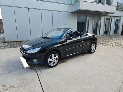 Gebraucht Peugeot 206 CC Sport 109 PS (80 kW) 2005 Schwarz Cabrio