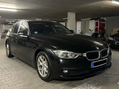Gebraucht BMW 320 Advantage 163 PS (119 kW) 2018 Schwarz Kombi