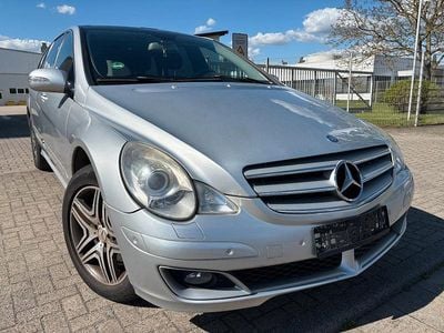 Usata Mercedes R320 224 CV (164 kW) 2007 Argento Monovolume