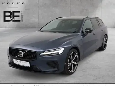Gebraucht Volvo V60 Plus 336 PS (247 kW) 2025 Blau Kombi