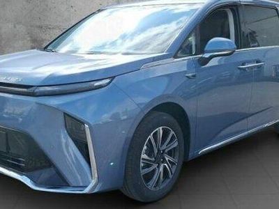 Blau Gebraucht 2024 Maxus MIFA 9 Van / Kleinbus | 41.840 €