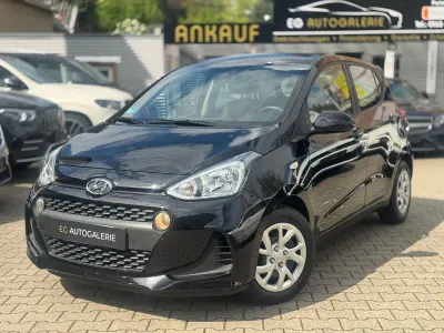 Gebraucht Hyundai i10 Trend 67 PS (49 kW) 2019 Phantom black. / mic Kleinwagen