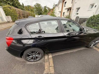 BMW 114