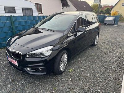 Gebraucht BMW 218 Sport Line 136 PS (100 kW) 2016 Saphirschwarz Kombi