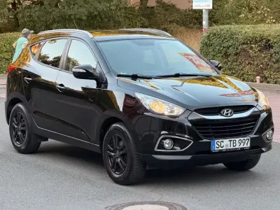 Gebraucht Hyundai ix35 Trend 116 PS (85 kW) 2012 Schwarz SUV