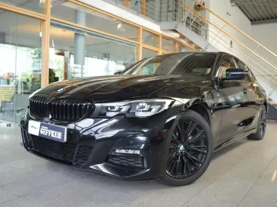 Gebraucht BMW 318 M Sport 156 PS (114 kW) 2021 Schwarz Coupé