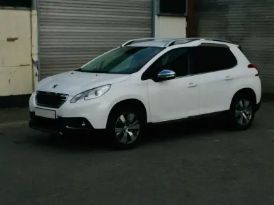 Używany Peugeot 2008 S 120 KM (88 kW) 2016 Biały SUV