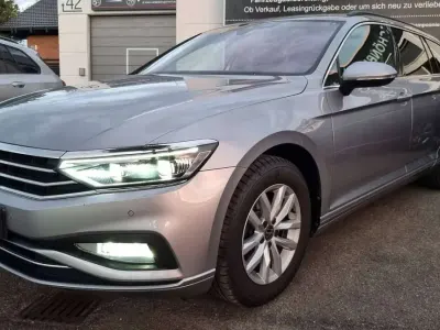 Gebraucht VW Passat Business 122 PS (89 kW) 2022 Silber Kombi