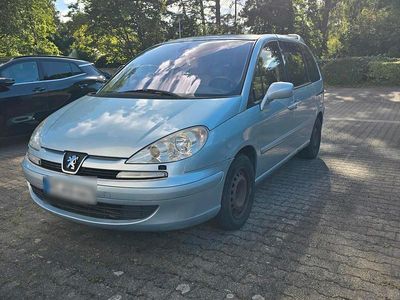 Peugeot 807