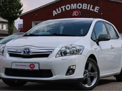 Gebraucht Toyota Auris Hybrid Executive 99 PS (72 kW) 2012 Weiß Kombi