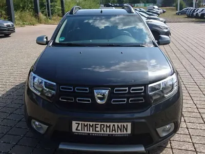 Gebraucht Dacia Sandero Comfort 90 PS (66 kW) 2017 Grau Kleinwagen
