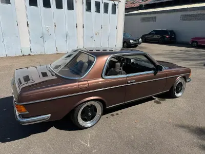 Gebraucht Mercedes 280 185 PS (136 kW) 1982 Braun Coupé