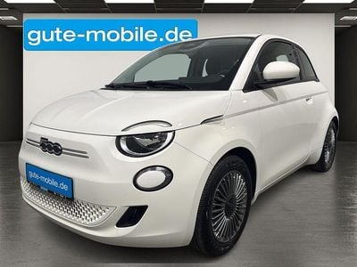 Begagnad Fiat 500e Icon 86 kW (118 HK) 2023 Vit Sedan