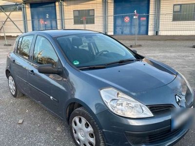 gebraucht Renault Clio III 65 PS 1,2L Anfängerauto