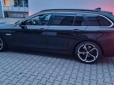 Usata BMW 520 184 CV (135 kW) 2012 Nero Berlina