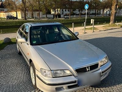 Second-hand Honda Accord 116 CP (85 kW) 1998 Argintiu Berlinǎ