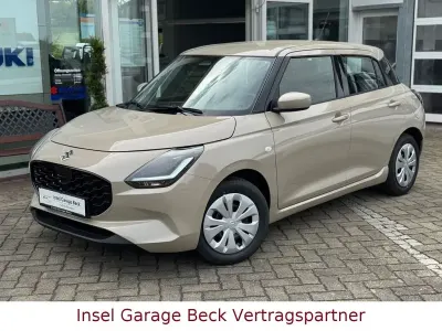 Usata Suzuki Swift Club 83 CV (61 kW) 2025 Beige Utilitaria