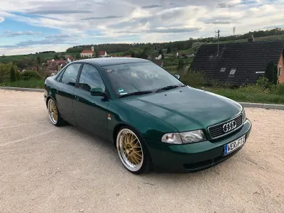 Gebraucht Audi A4 101 PS (74 kW) 1996 Grün Limousine