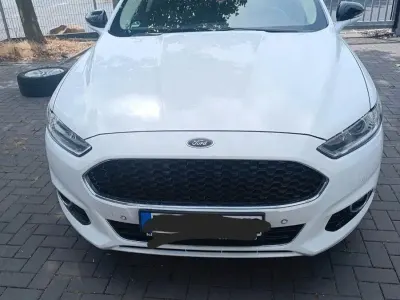 Gebraucht Ford Mondeo Titanium 150 PS (110 kW) 2016 Weiß Kombi