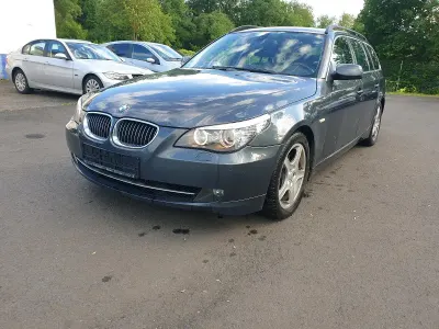Gebraucht BMW 530 198 PS (145 kW) 2009 Braun Kombi