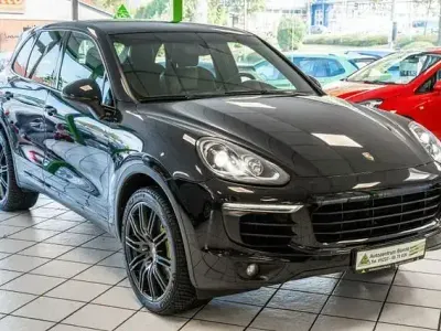 Gebraucht Porsche Cayenne S E-Hybrid Sport 333 PS (244 kW) 2015 Tiefschwarz SUV