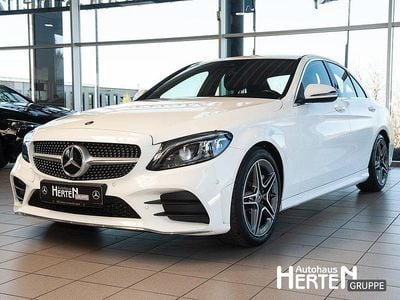 Gebraucht Mercedes C300 AMG 258 PS (189 kW) 2020 Unilack polarweiß Limousine