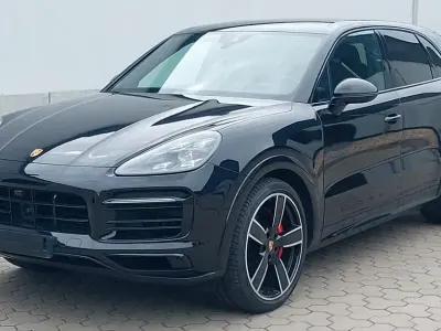 Gebraucht Porsche Cayenne GTS Chrono 460 PS (338 kW) 2023 Schwarz SUV