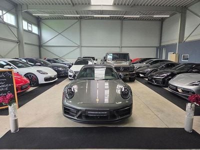 Usata Porsche 911 480 CV (353 kW) 2022 Verde Cabrio