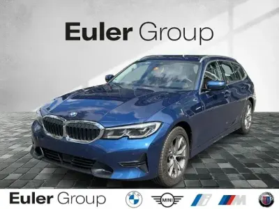 Gebraucht BMW 320 Sport Line 190 PS (139 kW) 2022 Blau Kombi