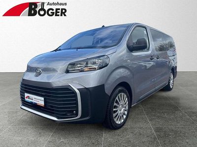 Gebraucht Toyota Proace Verso Comfort 144 PS (105 kW) 2024 Silver metallic Kombi