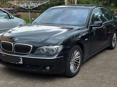 BMW 745