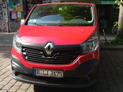 Gebraucht Renault Trafic 95 PS (69 kW) 2018 Rot Van / Kleinbus