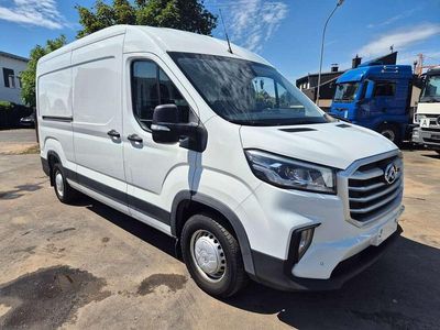 Maxus V90