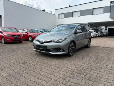 Gebraucht Toyota Auris Design 116 PS (85 kW) 2015 Grau Limousine