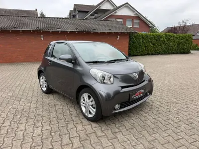 Gebraucht Toyota iQ 98 PS (72 kW) 2010 Grau Kleinwagen