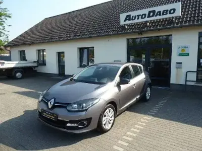 Gebraucht Renault Mégane LIMITED 116 PS (85 kW) 2015 Grau Limousine