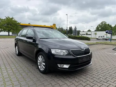 Gebraucht Skoda Octavia Ambition 150 PS (110 kW) 2017 Schwarz Kombi