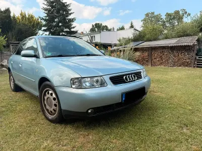 Gebraucht Audi A3 Ambiente 102 PS (75 kW) 2001 Blau Kleinwagen