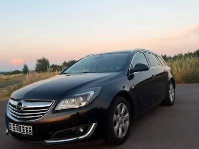 Gebraucht Opel Insignia 170 PS (125 kW) 2014 Schwarz Kombi