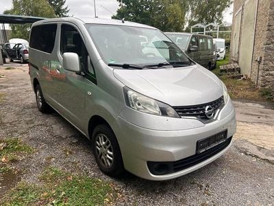 Begagnad Nissan Evalia Tekna 110 HK (80 kW) 2015 Silver Minibuss