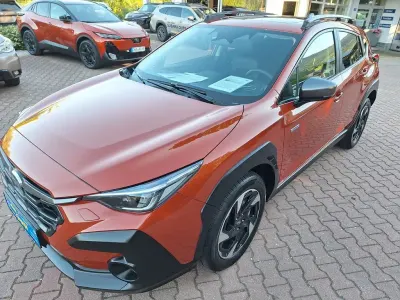 Käytetty Subaru Crosstrek Platinum 136 HP (100 kW) 2025 Oranssi Katumaasturi