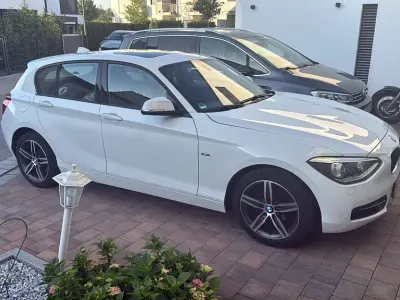 Gebraucht BMW 116 Sport Line 136 PS (100 kW) 2013 Weiß Kleinwagen