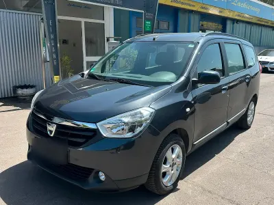 Gebraucht Dacia Lodgy 83 PS (61 kW) 2014 Grau Van / Kleinbus