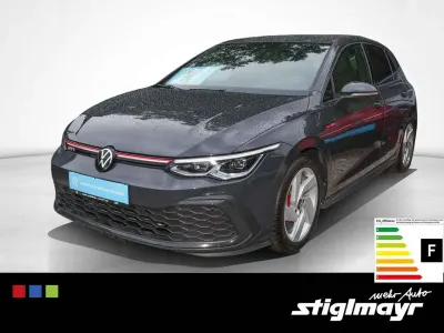 Gebraucht VW Golf VIII GTI 245 PS (180 kW) 2023 Grau Limousine